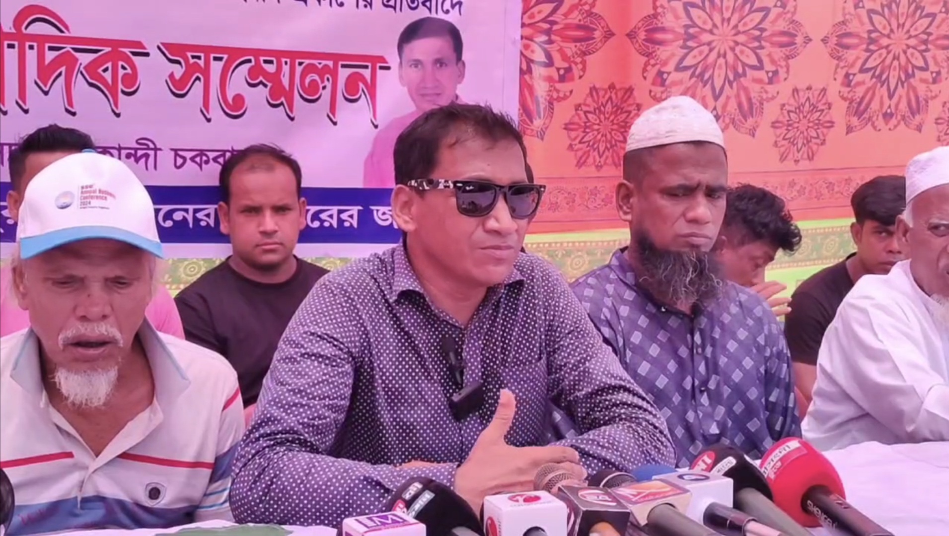 নরসিংদীতে যুবদল নেতাকে জড়িয়ে অপপ্রচার, ইউপি চেয়ারম্যানের বিরুদ্ধে সংবাদ সম্মেলন