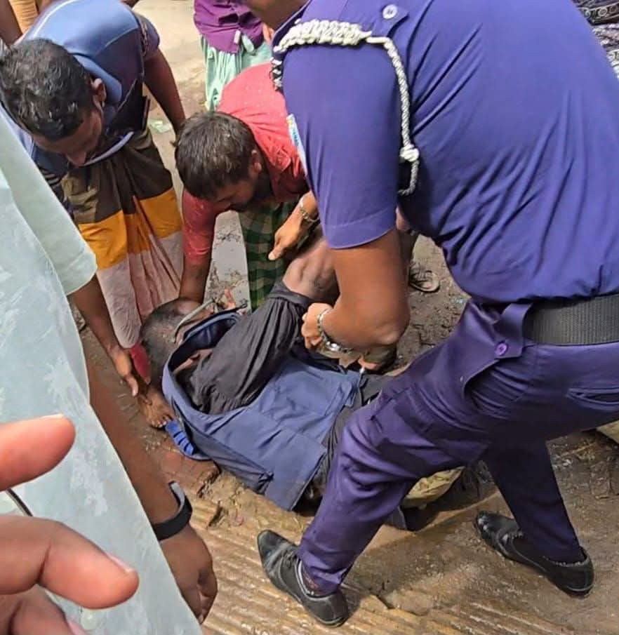 নরসিংদীতে চাঁদাবাজদের হামলায় অতিরিক্ত পুলিশ সুপার আহত-হাসপাতালে ভর্তি-দুই চাঁদাবাজকে ছিনিয়ে নিয়েছে সহযোগীরা